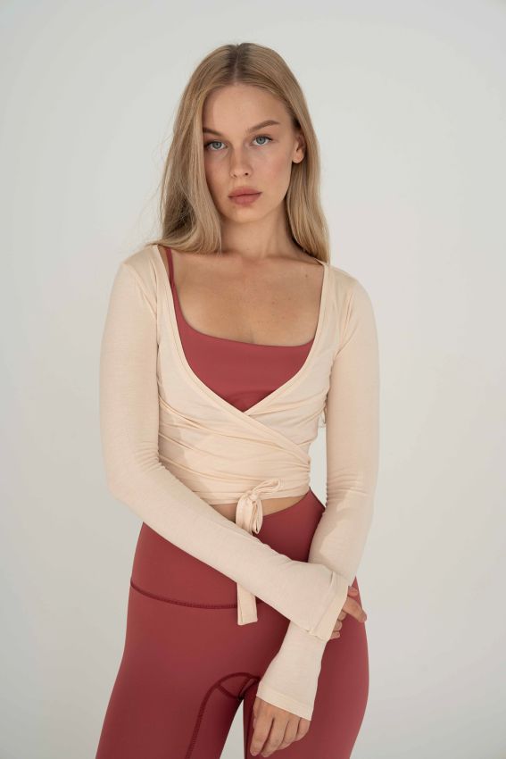 Кофта на запах Leia