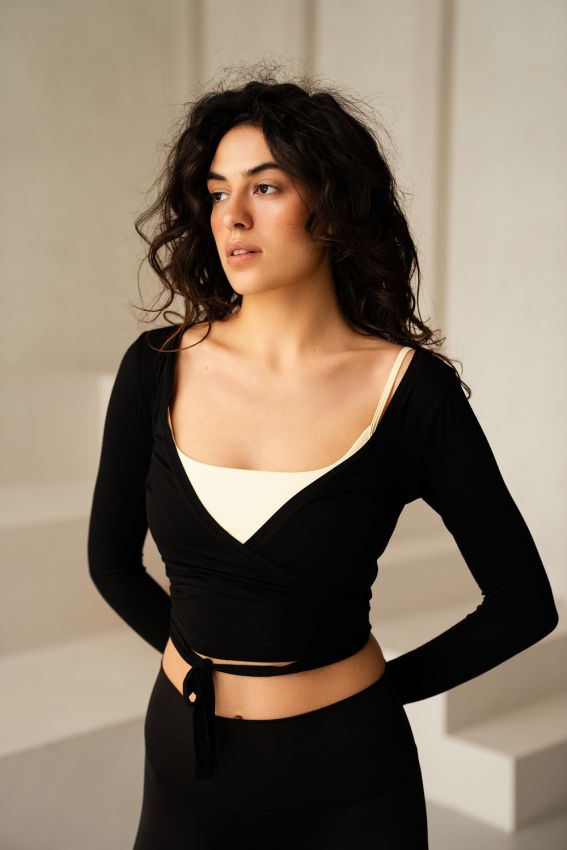 Кофта на запах Leia